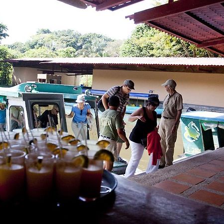 Turtle Beach Lodge Tortuguero Exteriör bild